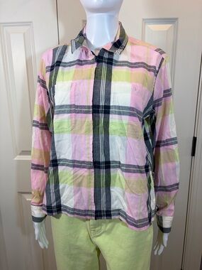 Lightweight Plaid zip up Shirt in spring plaid